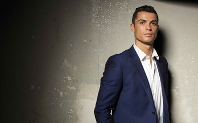 百博体育独家-埃里克森防守中化解险情